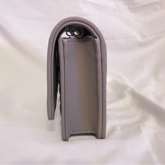 Tory Burch Fleming Matte Wallet on Chain Crossbody Clutch Gray Heron - Picture 4 of 10